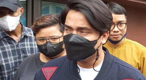 Billy Syahputra Diperiksa Penyidik 4 Jam, Mobil Alphard Rp1 Miliar Disita Polisi